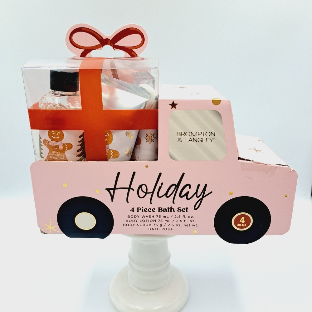 Holiday Gingerbread Body Scrub Lotion Gel Bath Set Christmas Pink Truck Giftbox